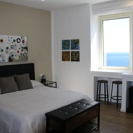 Pensionat Seascape 4*